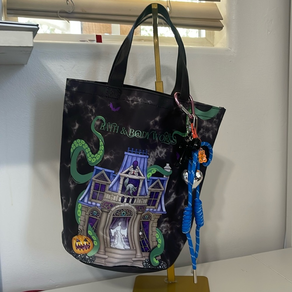 ✨ Bath and Body Works Haunted Mansion Mini Tote Bag with Adorable Purse Charms!